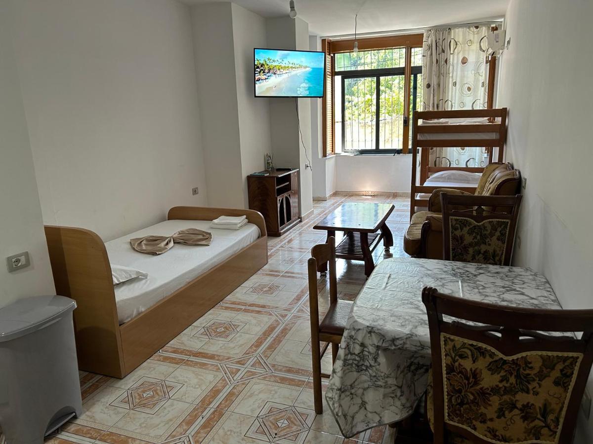 A&X Cozy And Tranquil Apartment - 24H Self Check-In Tirana Bagian luar foto