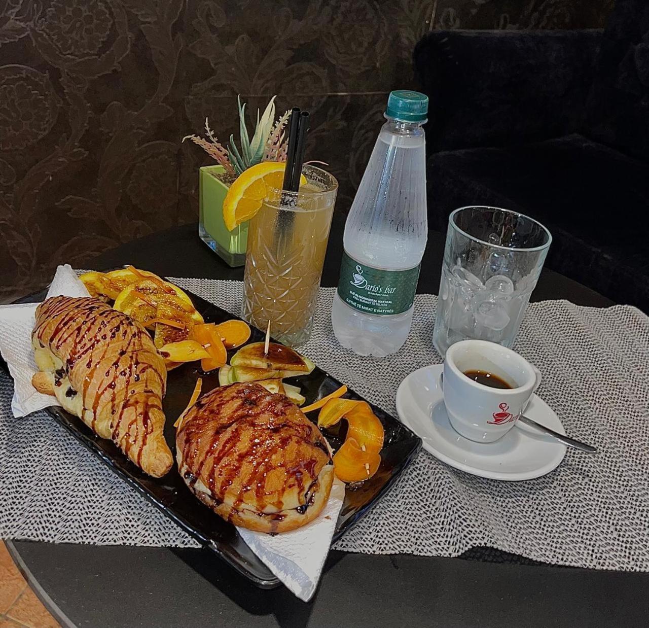 A&X Cozy And Tranquil Apartment - 24H Self Check-In Tirana Bagian luar foto